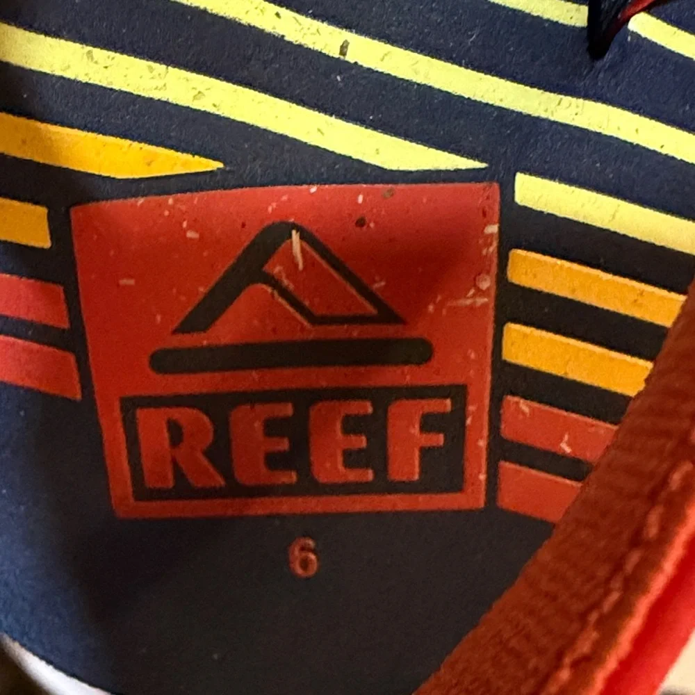 Reef Kids (Baby) Ahi Sandals with Red Straps and Blue Soles Size 6